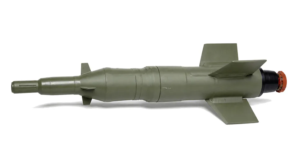 120 mm tandem-warhead antitank guided missile MALYUTKA 2T