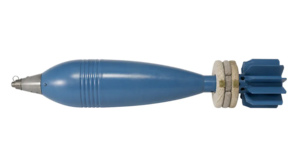 120 mm M64P3 white phosphorus smoke mortar bomb