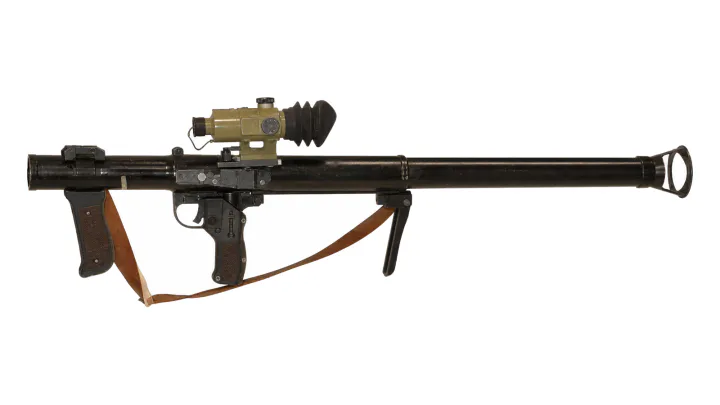 44 mm hand-held antitank rocket launcher